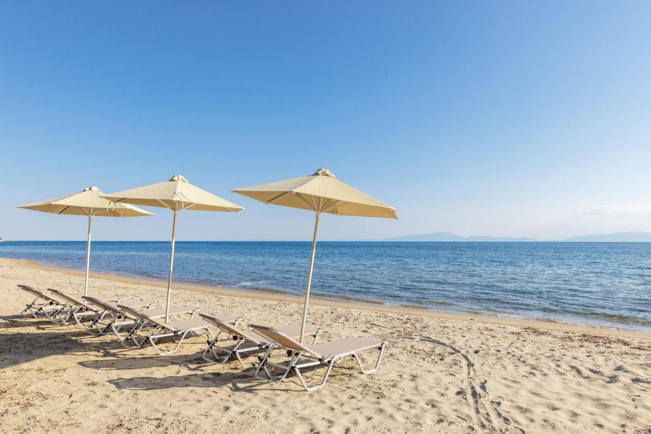 Luna Villa Private Beach Nea Iraklia Exterior photo