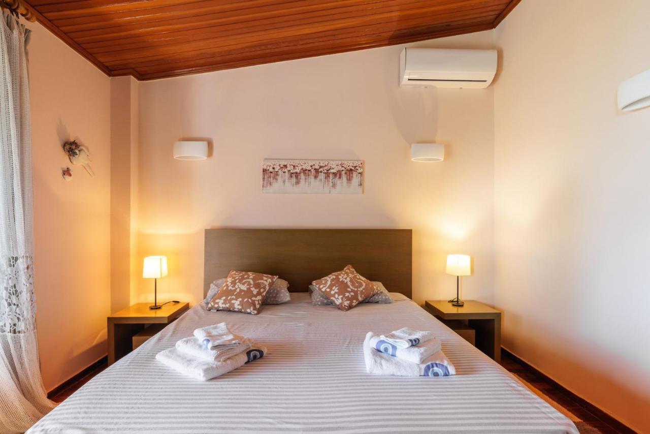 Luna Villa Private Beach Nea Iraklia Exterior photo
